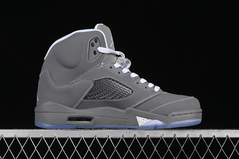 All categories Air Jordan Jordan series basketball shoes Air Jordan 5 Air Jordan 5 Retro AJ5 Joe 5 wolf gray color 136027-005